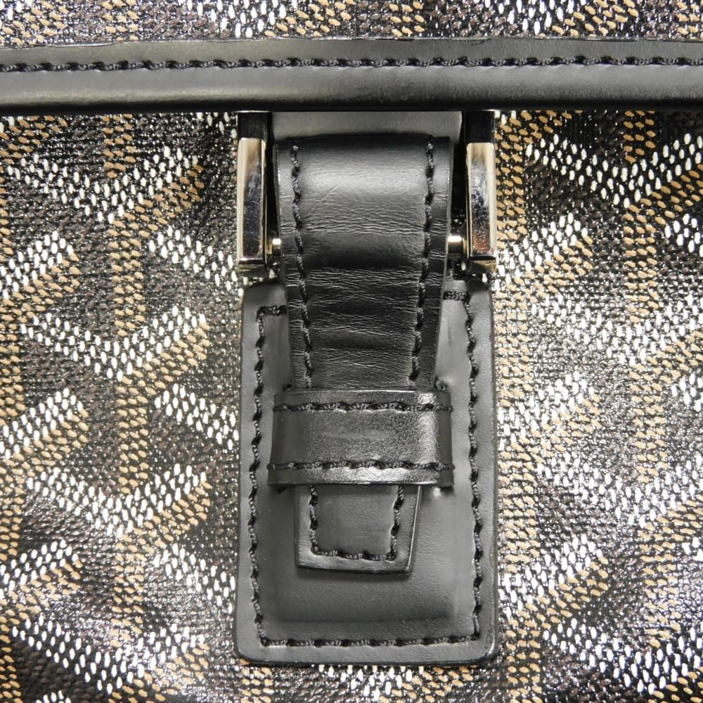 GOYARD ゴヤール グランブルー MM 廃盤 希少 トワルゴヤール カーフ スクエア 斜め掛け メッセンジャー ヘリンボーン ブラック ショルダーバッグ GOYARD ゴヤール グランブルー MM 廃盤 希少 トワルゴヤール カーフ