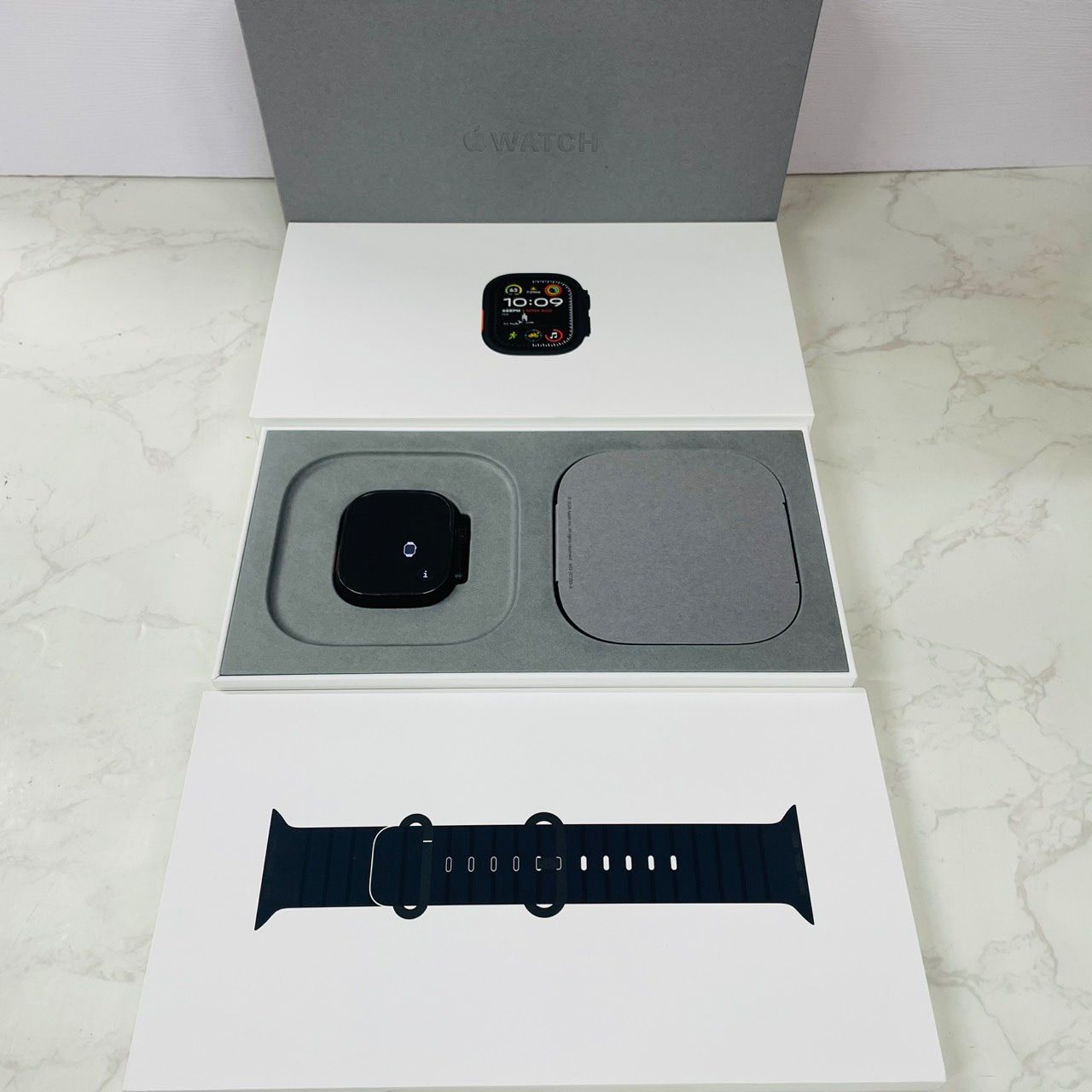 Apple MX4P3J/A Watch Ultra 2 GPS+Cellularモデル 49mm チタニウム スマートウォッチ オーシャンバンド ブラック