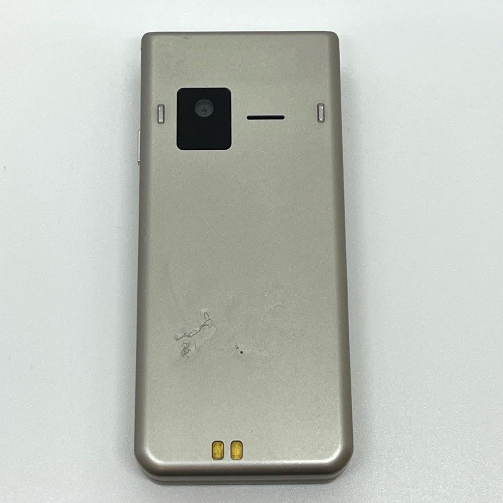 arrows ケータイ F-41C docomo SIM解除済 ゴールド 中古 - メルカリ