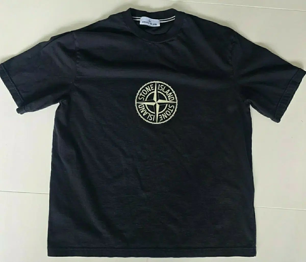 STONE ISLAND ストーンアイランド コンパス ロゴ ブラック 半袖Tシャツ 27,316円