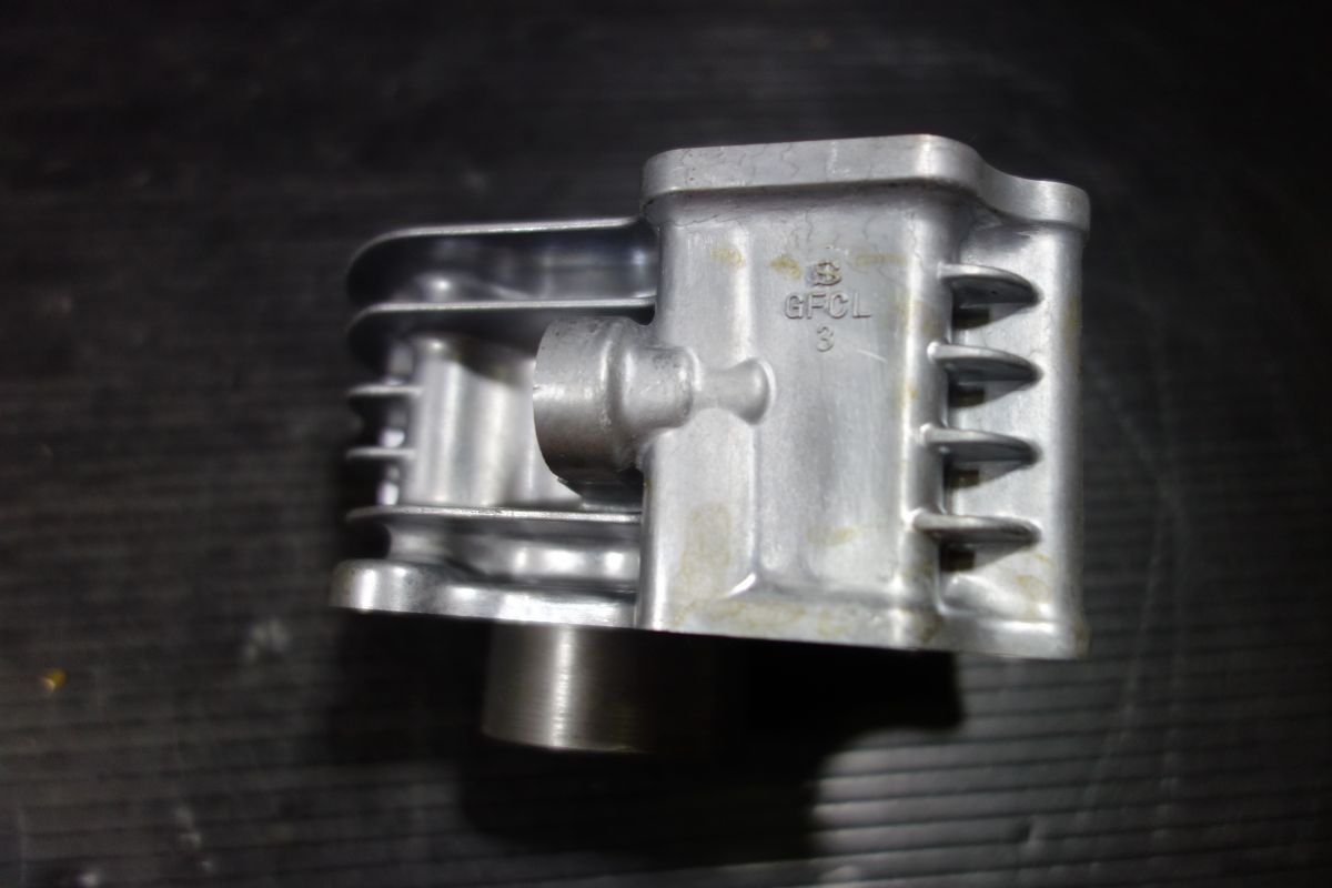 エンジン シリンダー 12100-GFC-771 12100-GFC-770 ホンダ 純正