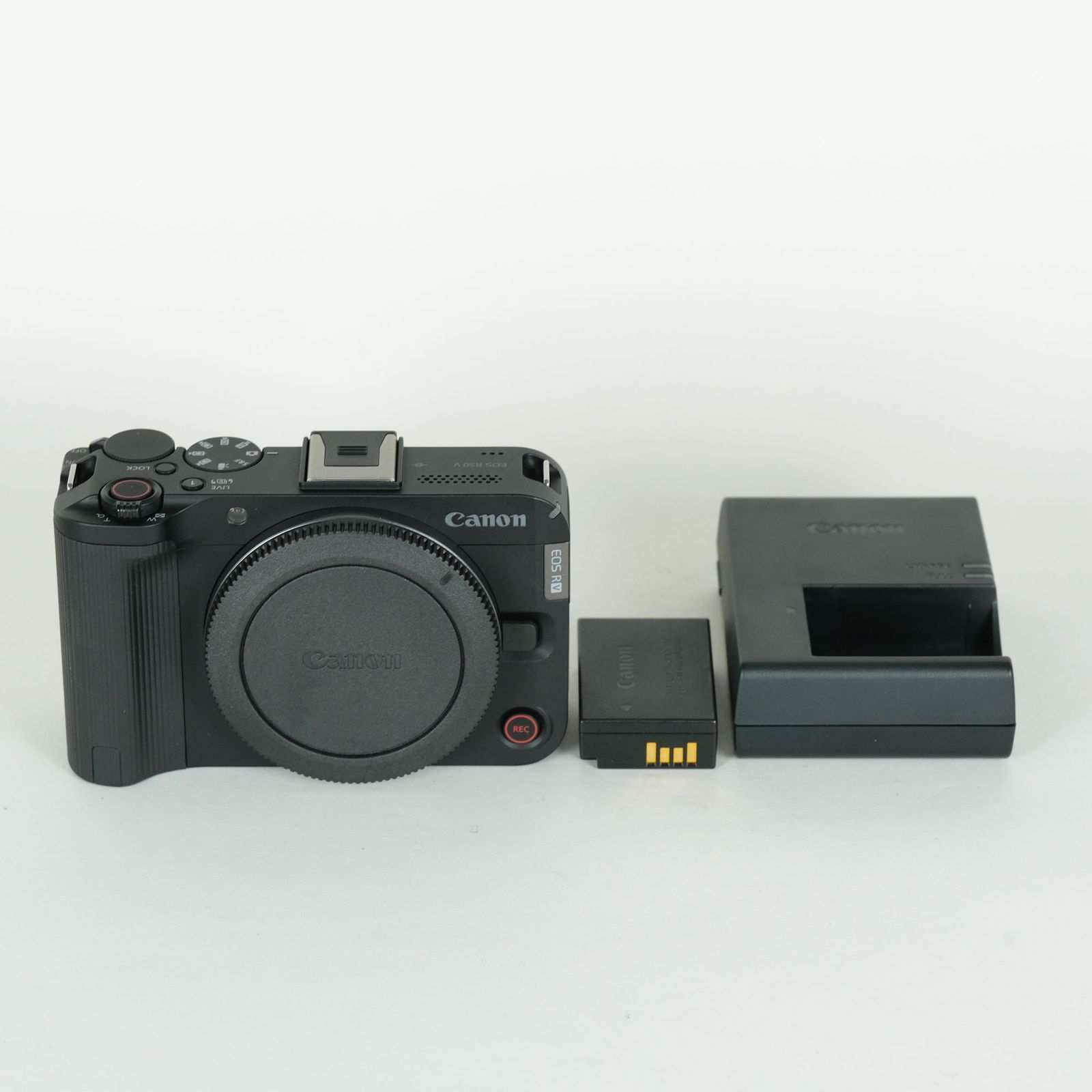 [美品] Canon EOS R50 V [ボディ] | Canon RF-Sマウント 51,300円