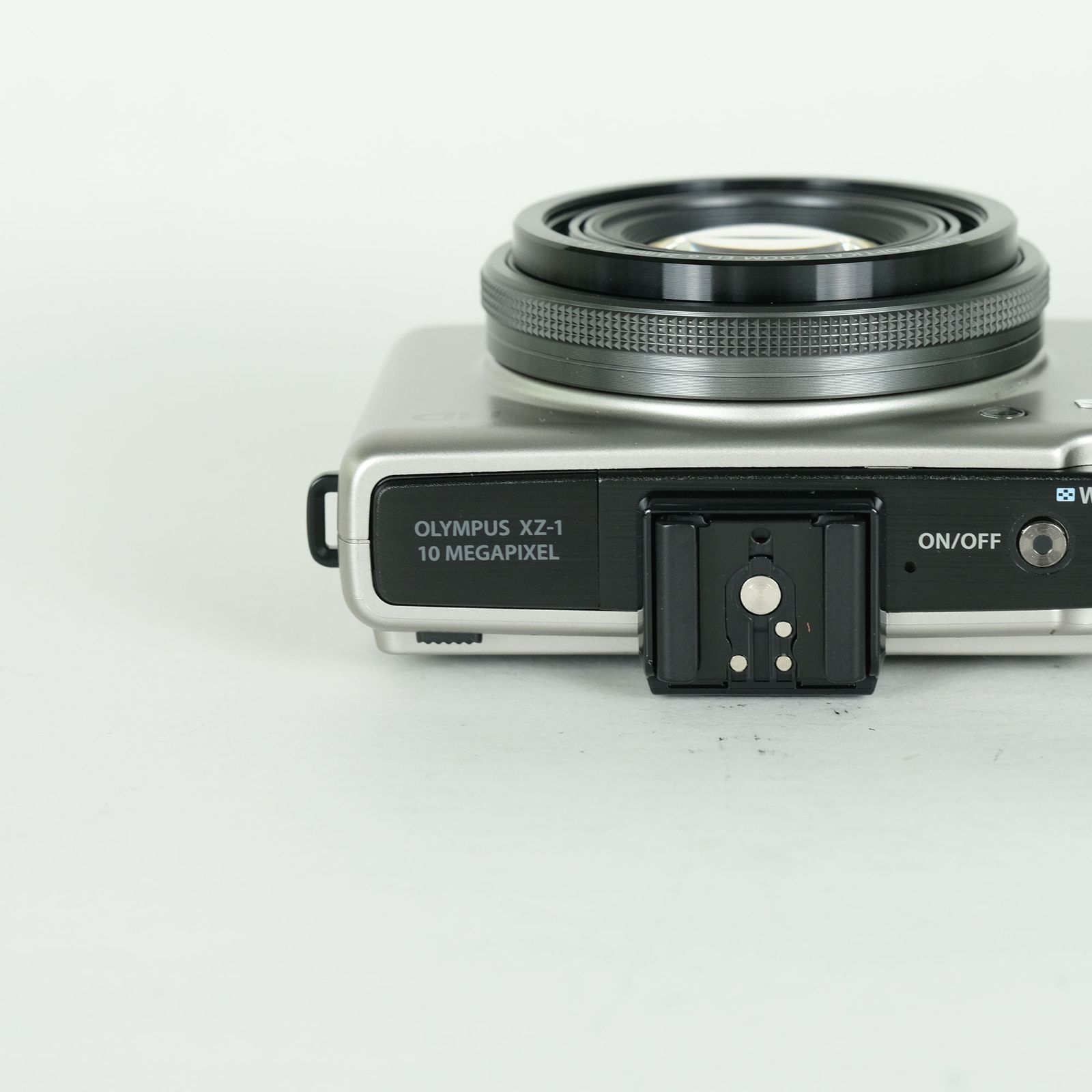 良品] OLYMPUS XZ-1 チタニウムシルバー プレミアムキット