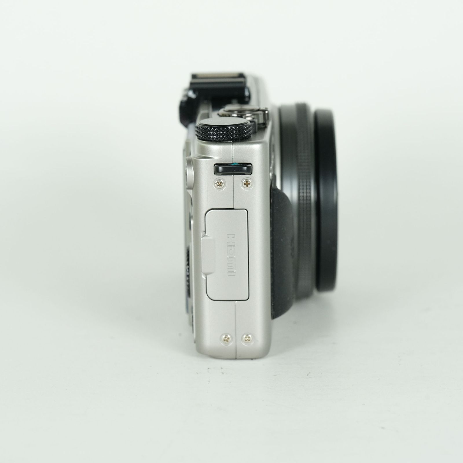 良品] OLYMPUS XZ-1 チタニウムシルバー プレミアムキット