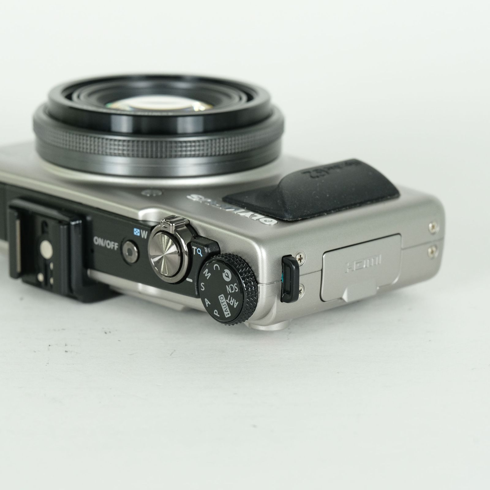 良品] OLYMPUS XZ-1 チタニウムシルバー プレミアムキット