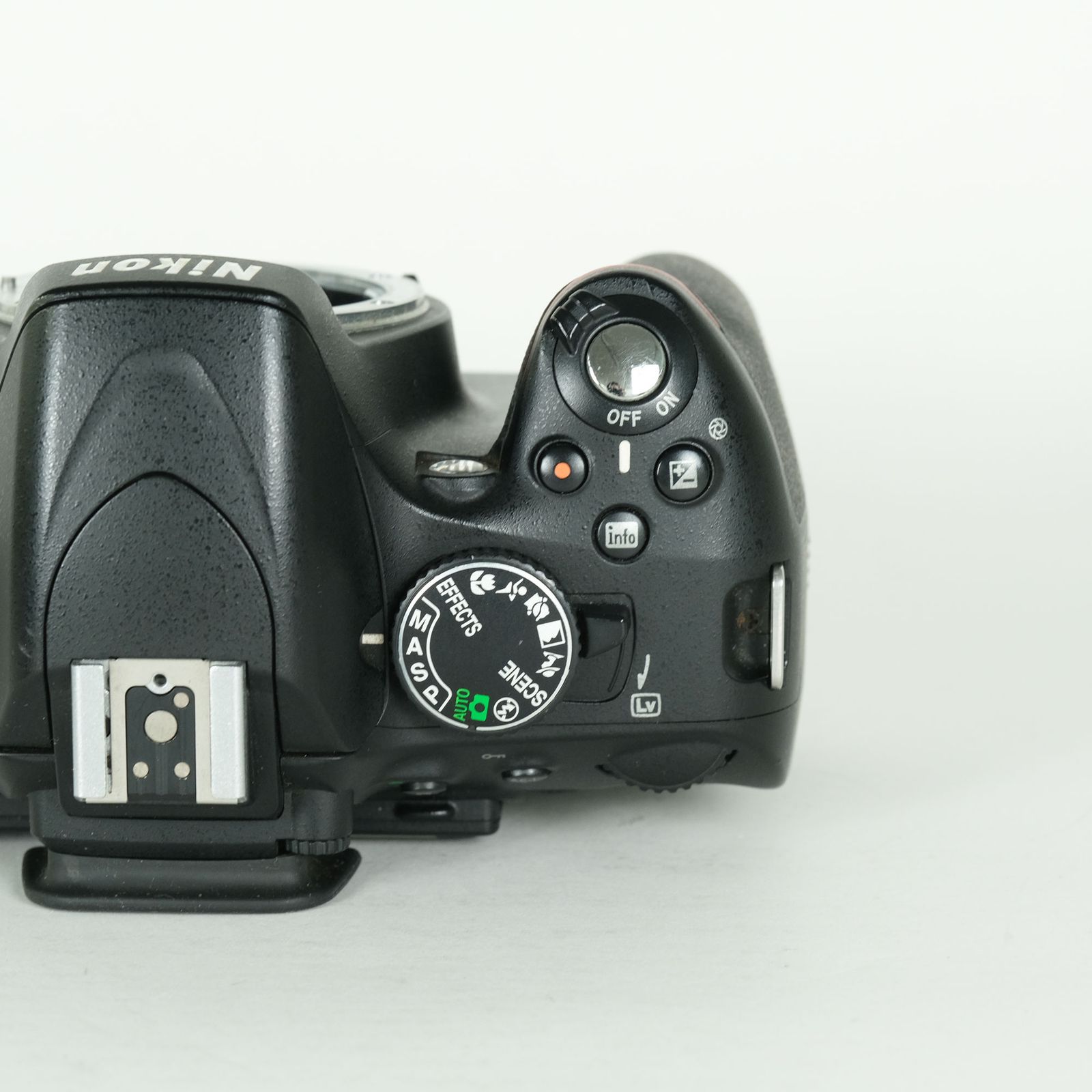 良品 | シャッター数17,496回] Nikon D5100 ボディ | ニコンFマウント