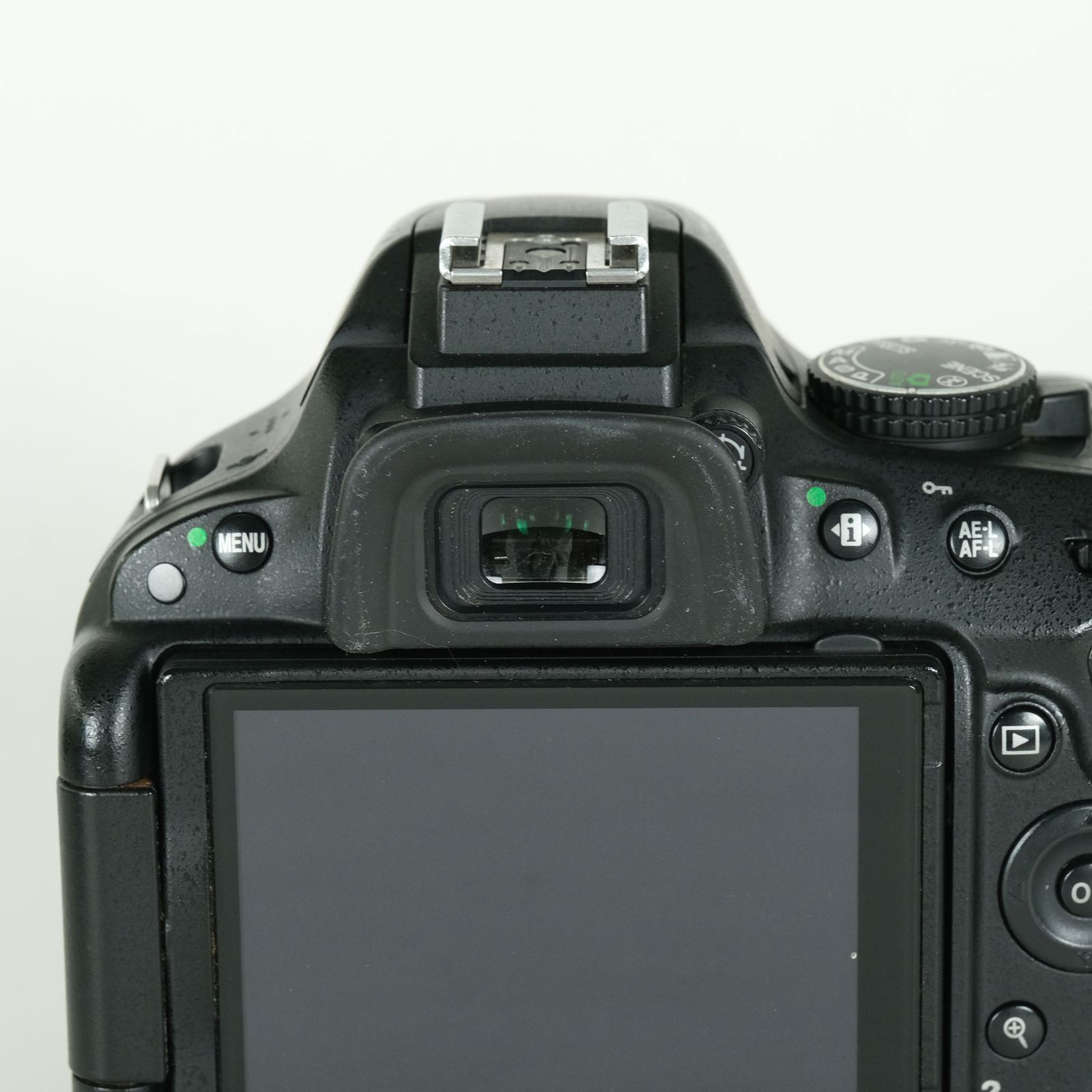 良品 | シャッター数17,496回] Nikon D5100 ボディ | ニコンFマウント