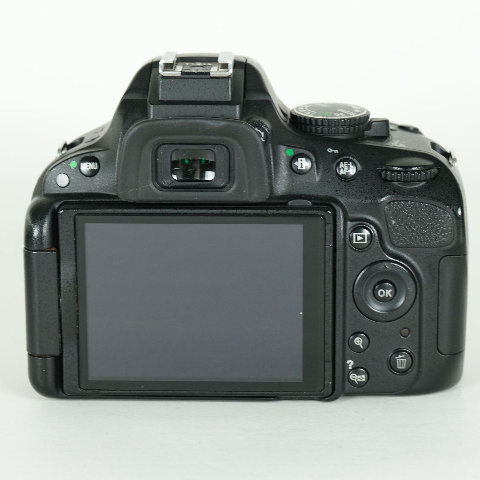 良品 | シャッター数17,496回] Nikon D5100 ボディ | ニコンFマウント