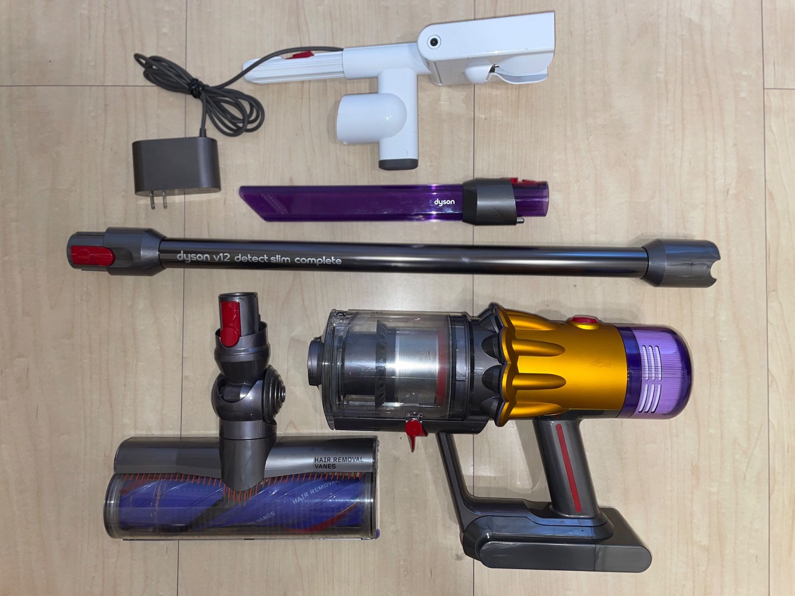 ダイソン コードレスクリーナー　SV30 HANDY仕様　美品 美品 ダイソン SV30 コードレスクリーナー サイクロン 掃除機 ハンディ