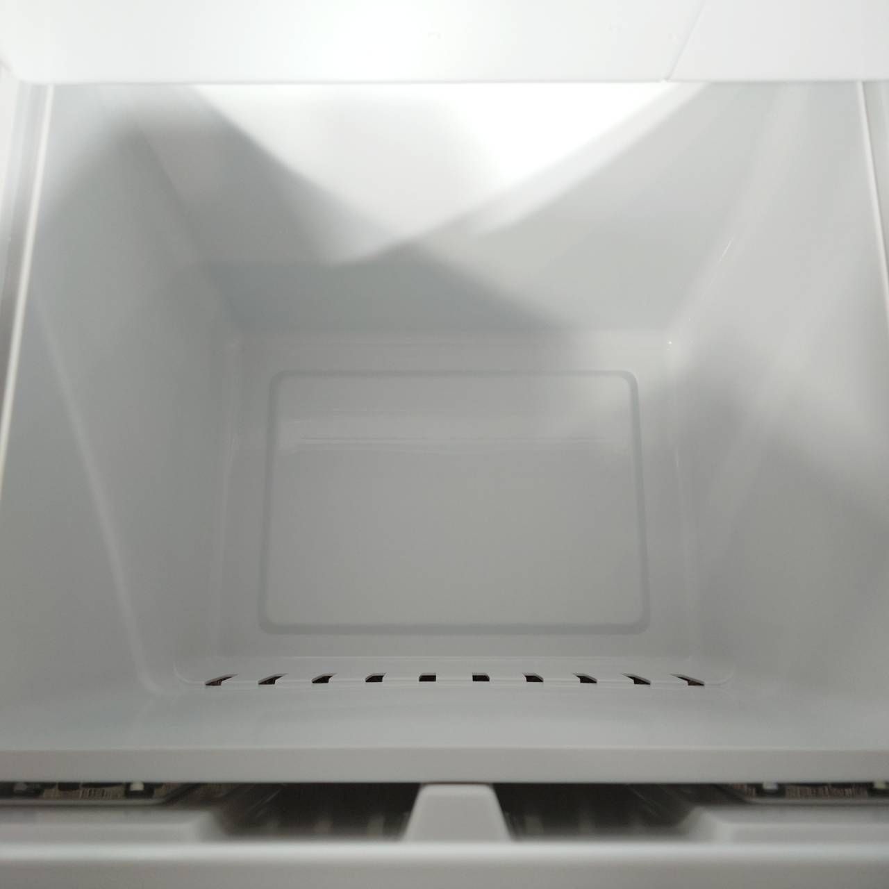 2023年製】 Hisense ハイセンス ミラータイプ 冷凍冷蔵庫 HR-G16AM 