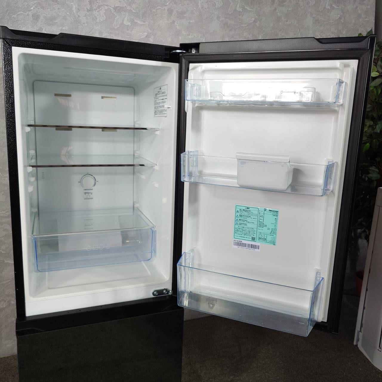 2023年製】 Hisense ハイセンス ミラータイプ 冷凍冷蔵庫 HR-G16AM