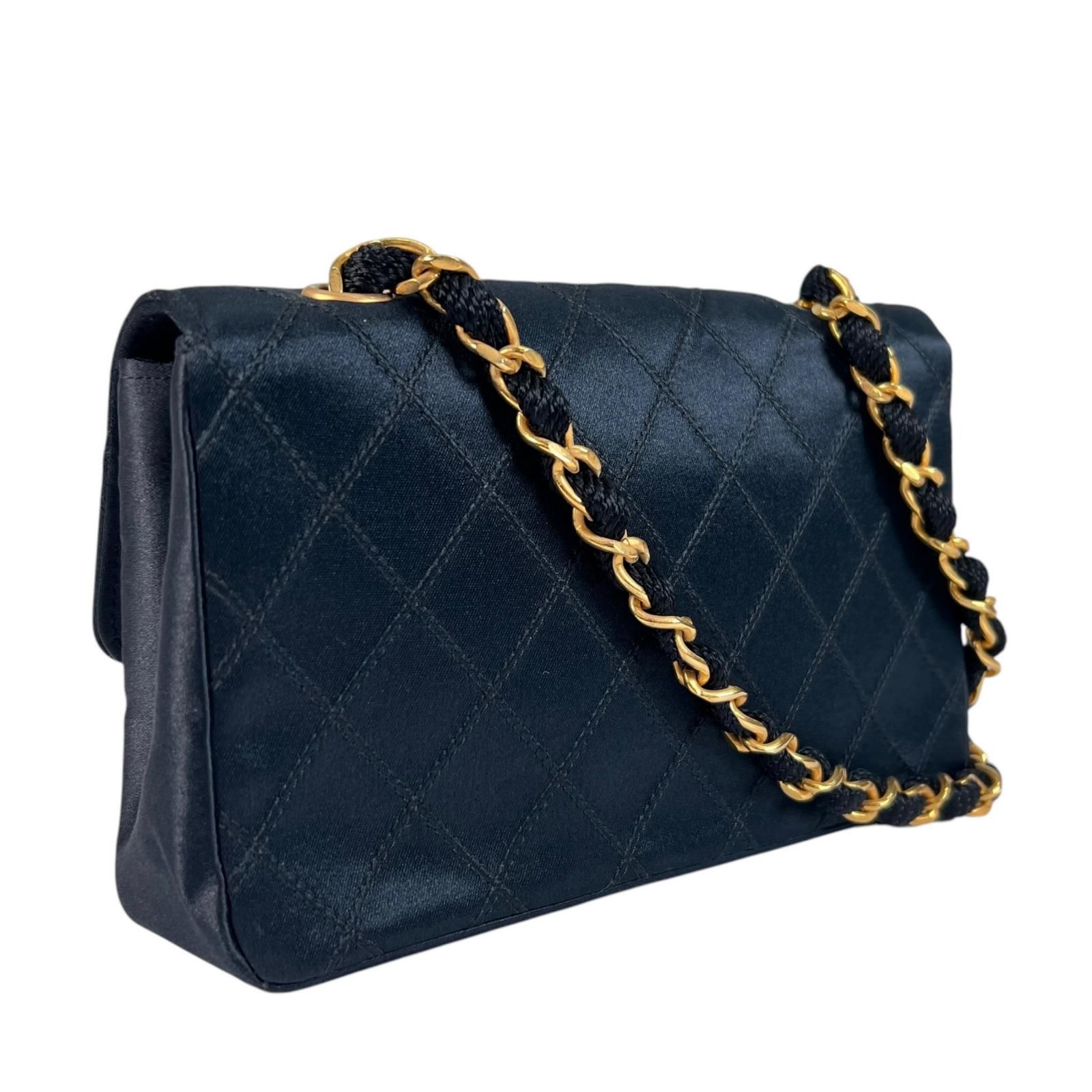 CHANEL シャネル ラージココマーク金具 マトラッセチェーンショルダー