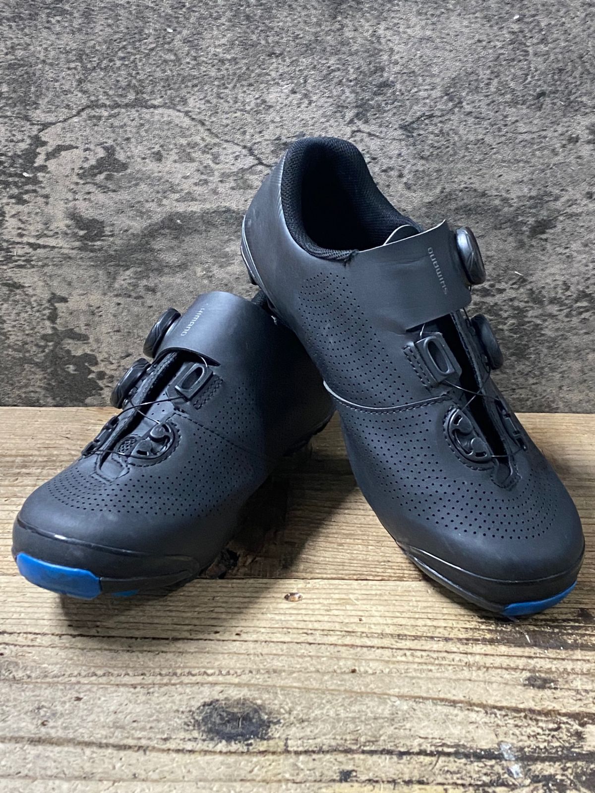 KE867 シマノ SHIMANO XC7 SH-XC701M ビンディングシューズ EU41 2穴