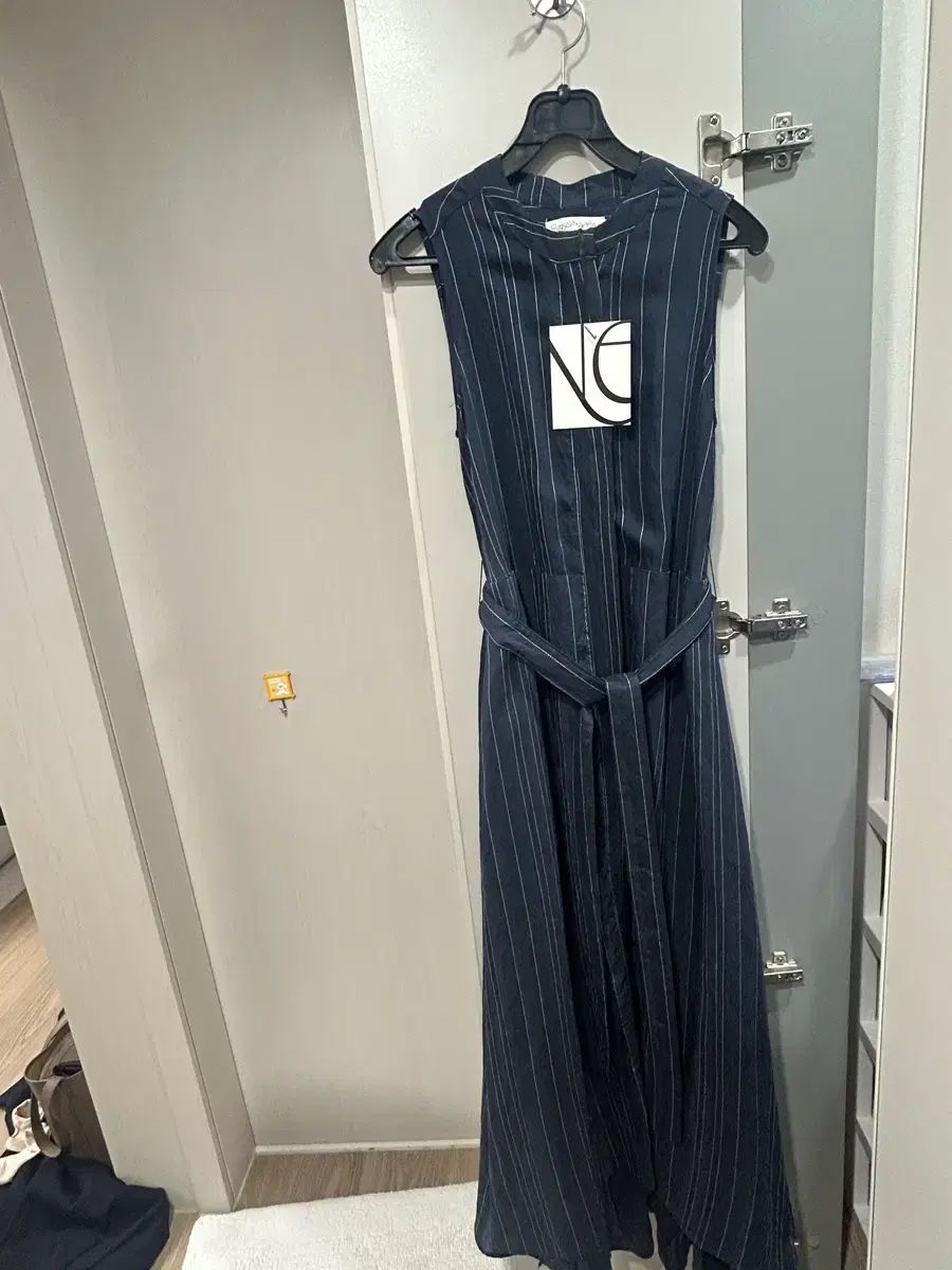パリ アンド NEW YORK Capri ONE PIECE