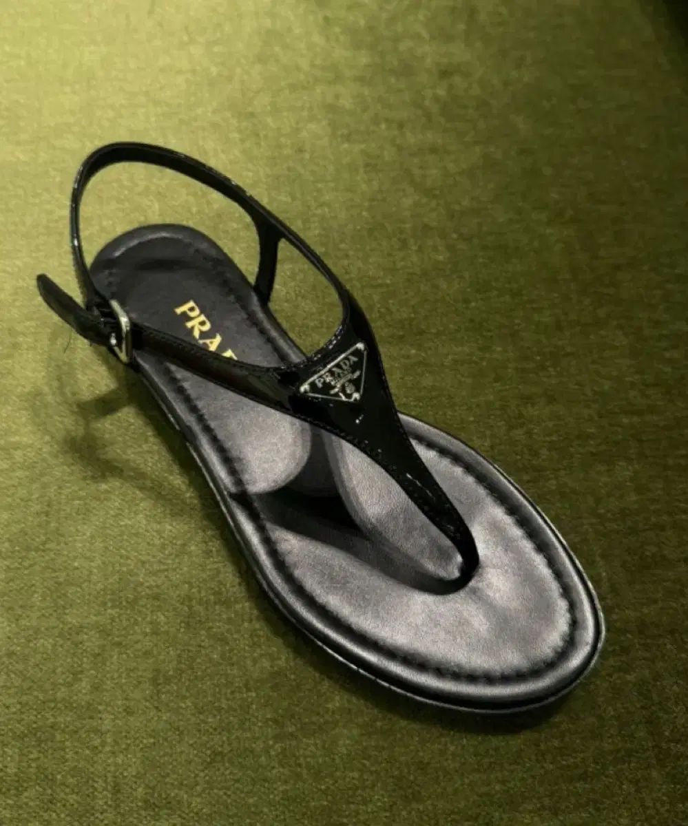 (正規品) PRADA プラダ サンダル (35 5) 55,231円