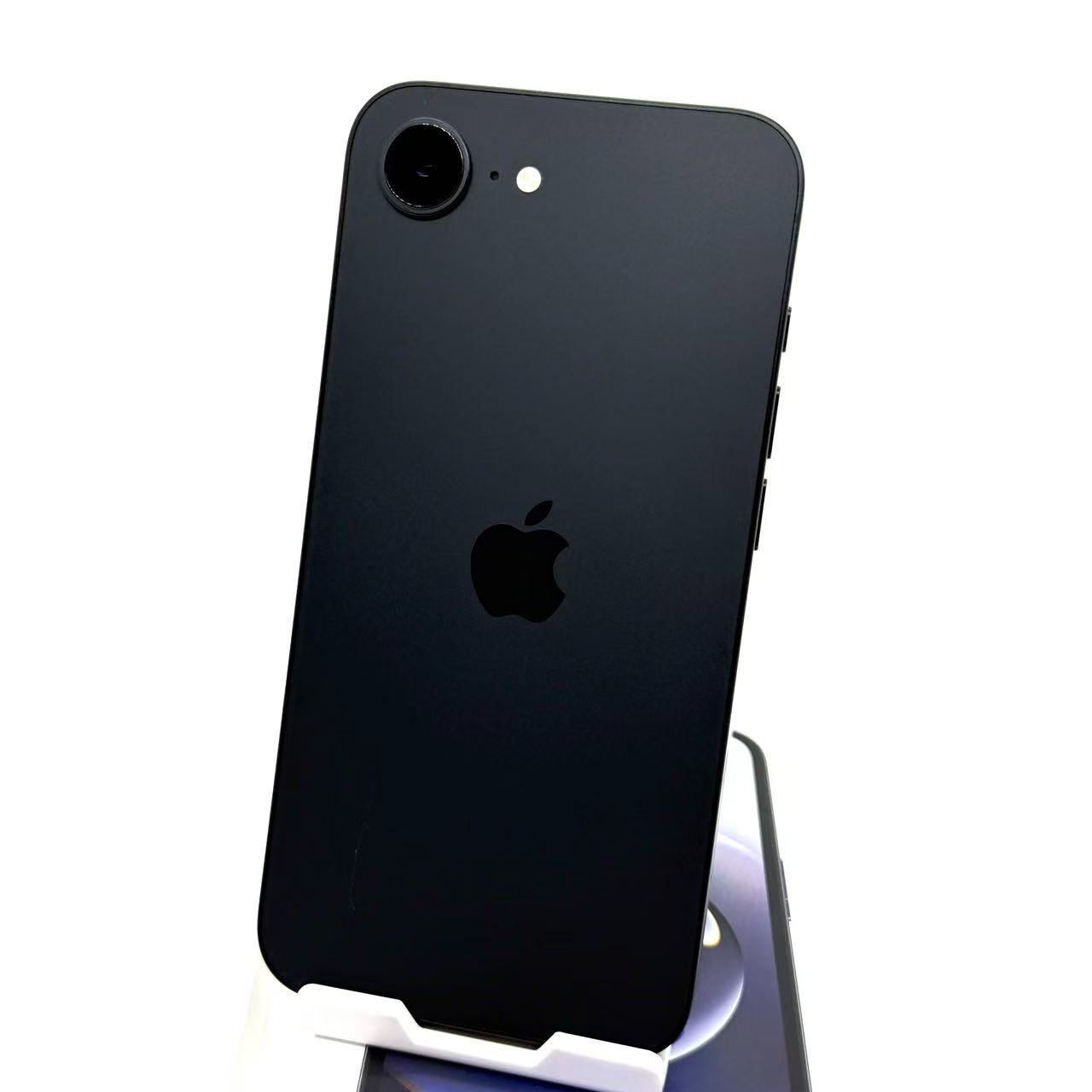 iPhone 16e 128GB ブラック SIMフリー Aランク - メルカリ