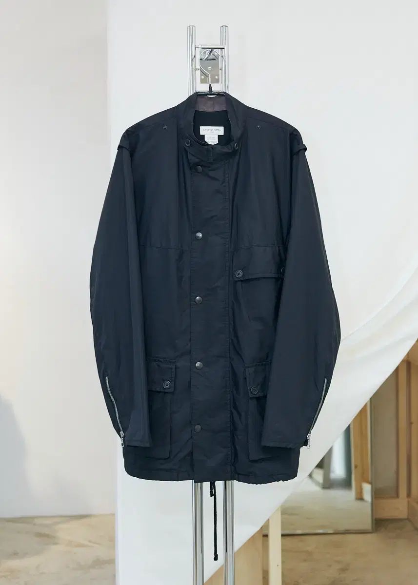 ドリス・ヴァン・ノッテン ハイネック パーカ 53,602円