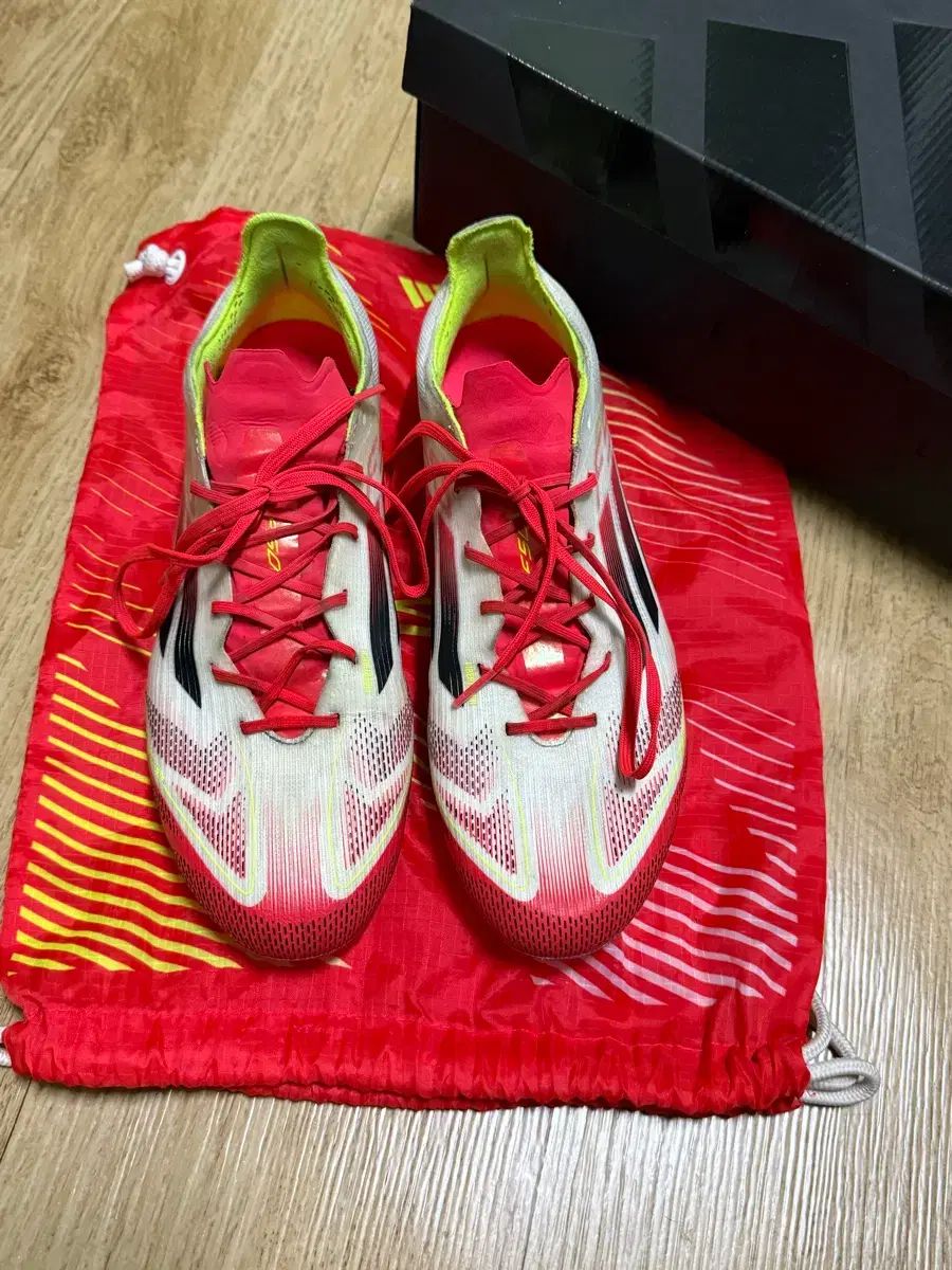 アディダス サッカーシューズ F50 280