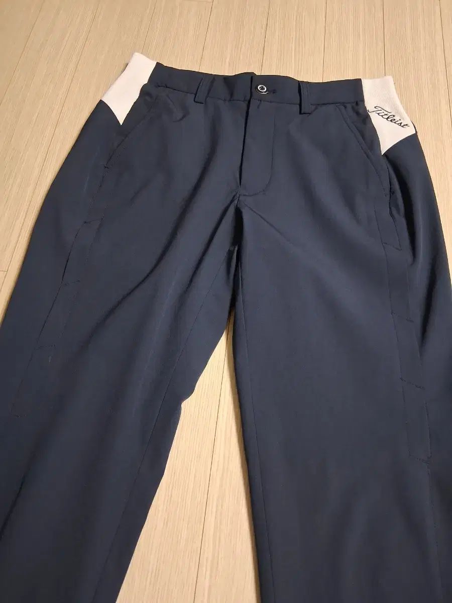 Titleist(タイトリスト) ゴルフパンツ ネイビー/白