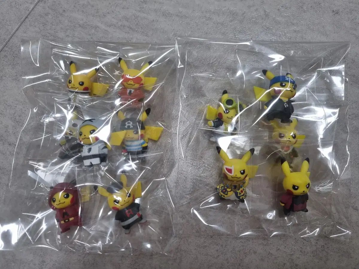 ポケットモンスター 단원PLAY ピカチュウ 悪党CHUU ボスCHUU ガチャ 出品