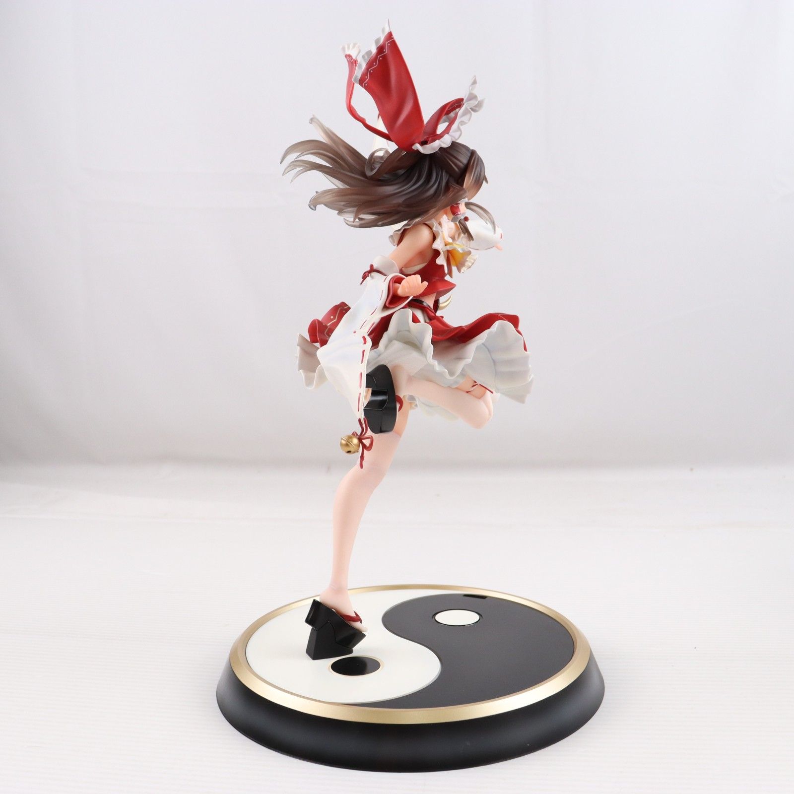 永遠の巫女 博麗霊夢(はくれいれいむ) 豪華版 東方Project 1/6 完成品