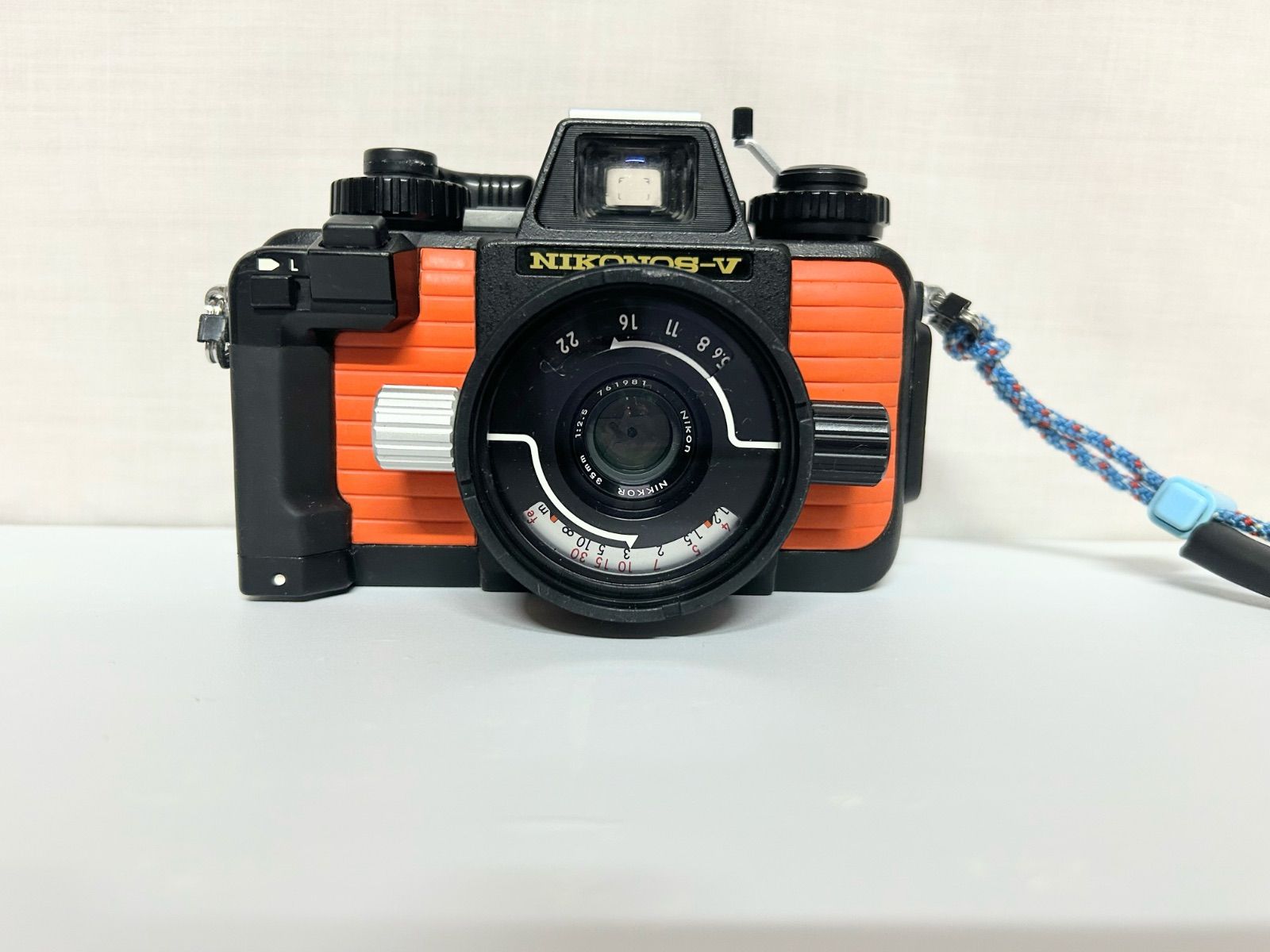 Nikon ニコノスV NIKONOS-V オレンジ NIKKOR 35mm F2.5 - メルカリ