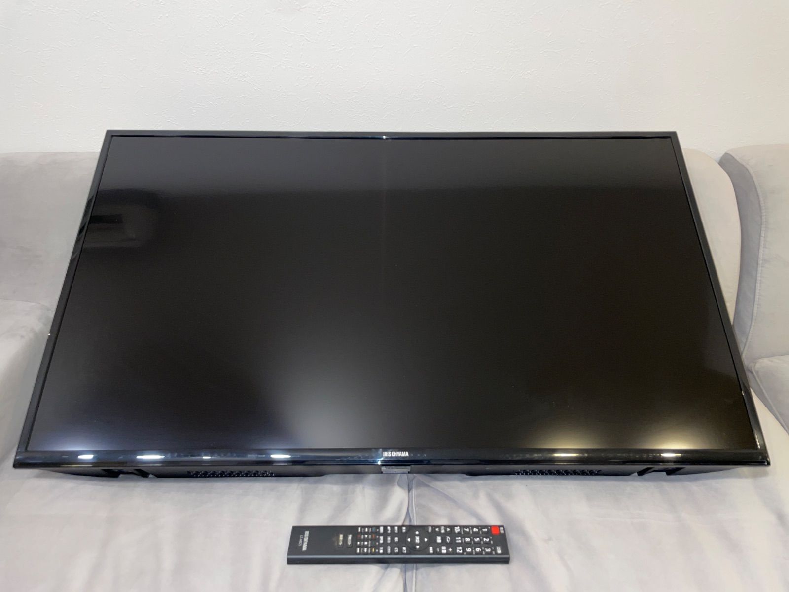 美品】アイリスオーヤマ Fiona 40V型 フルハイビジョン液晶テレビ