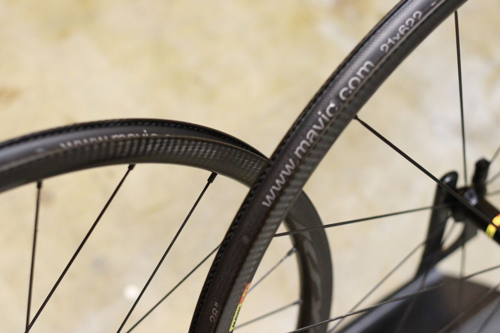 マヴィック MAVIC キシリウム KSYRIUM PRO CARBON SL カーボン 