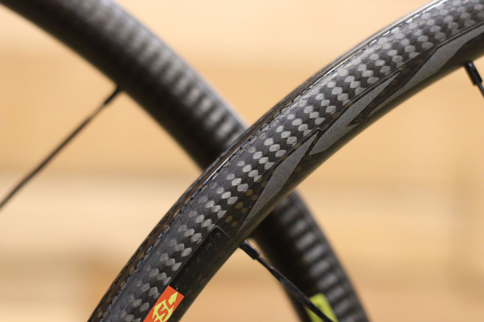 マヴィック MAVIC キシリウム KSYRIUM PRO CARBON SL カーボン