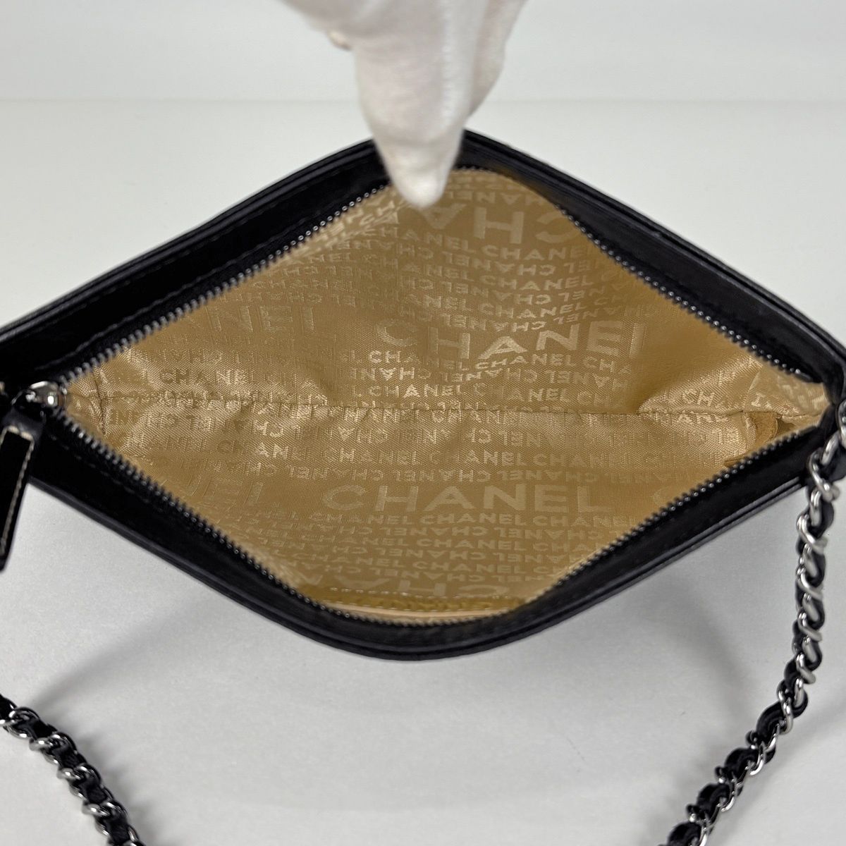 シャネル CHANEL ロゴ チェーン ハンドバッグ ポーチ レザー ブラック