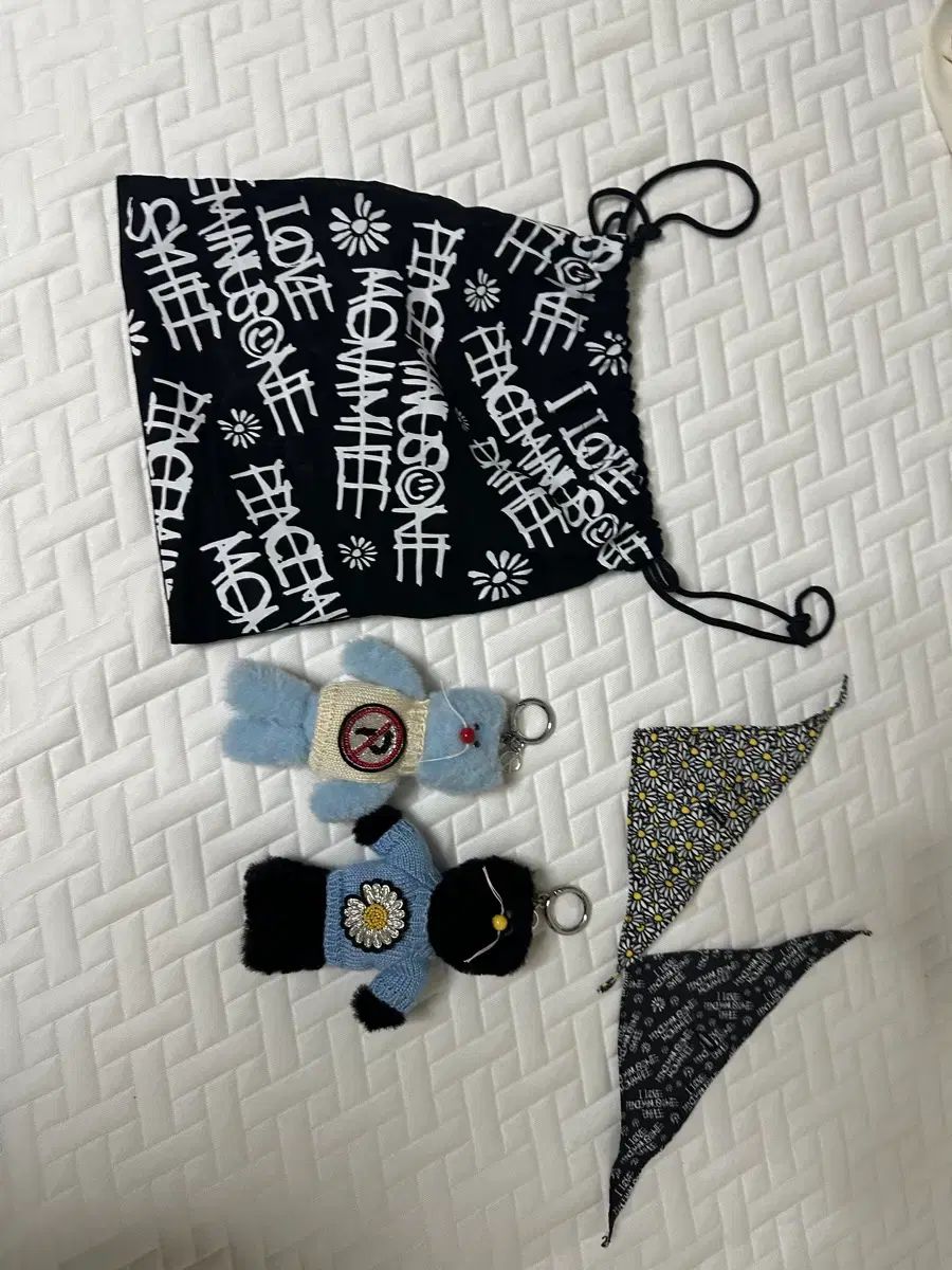 PEACEMINUSONE モナムヒ キーホルダー