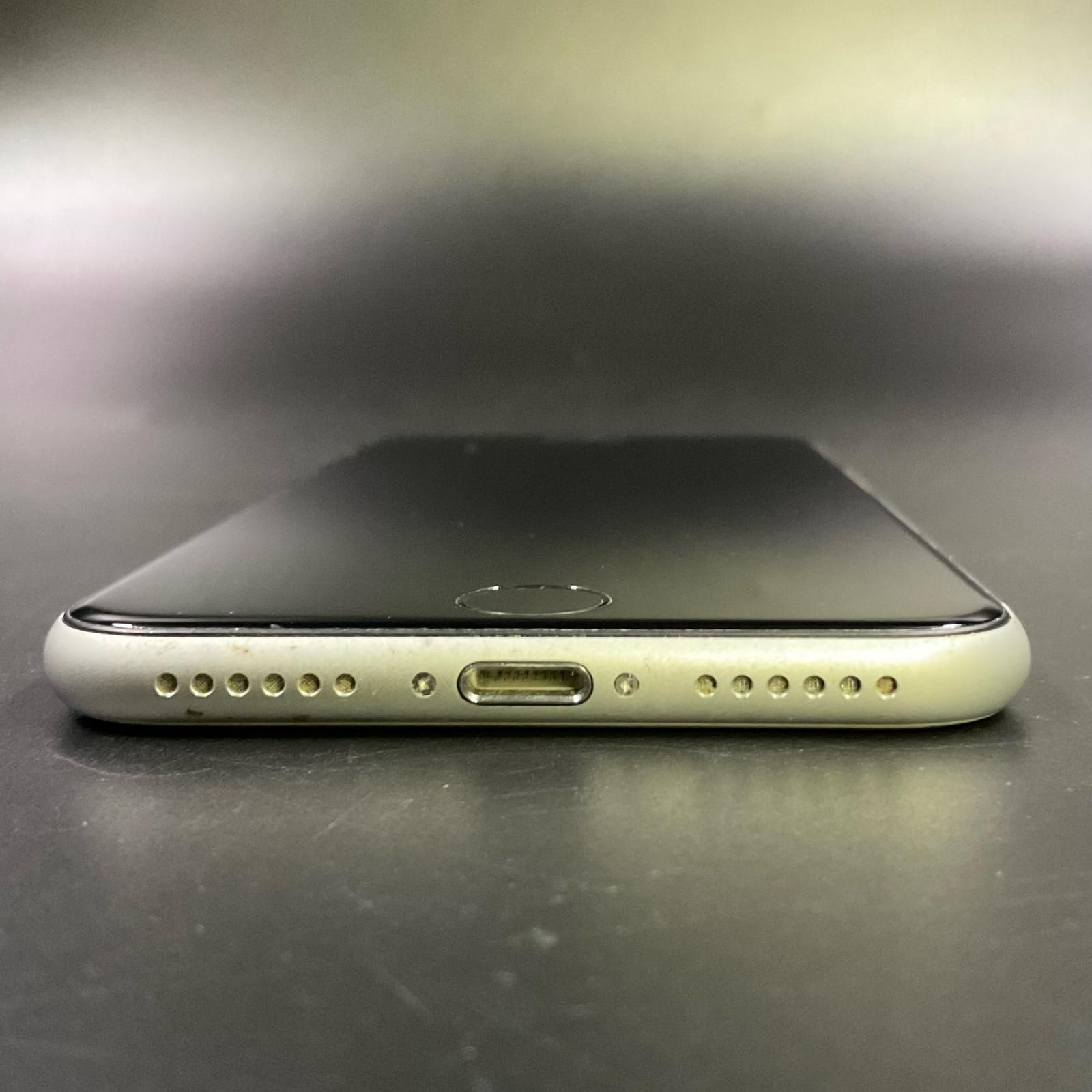 iPhone SE2 128GB ホワイト docomo 白ロム - メルカリ