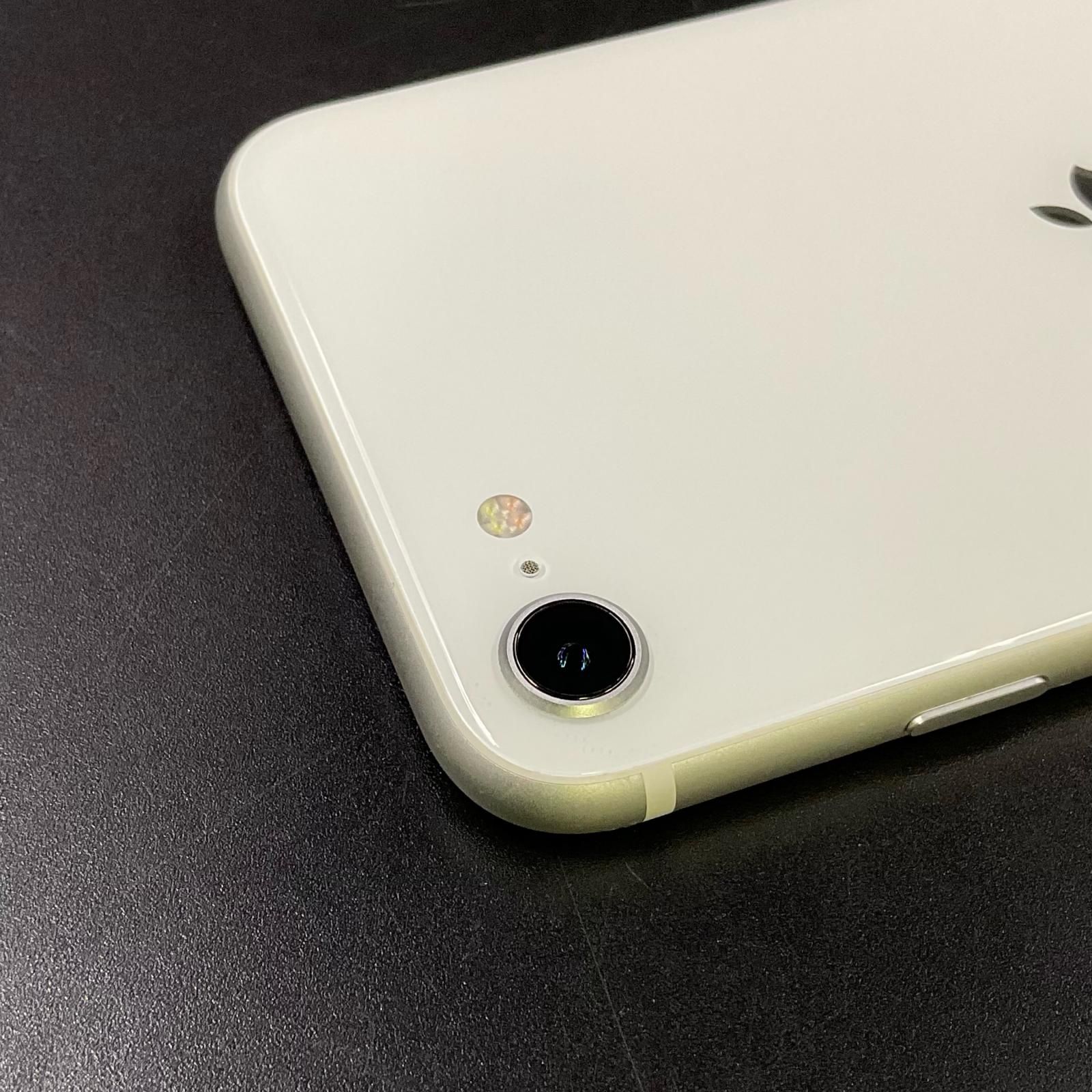 iPhone SE2 128GB ホワイト docomo 白ロム - メルカリ