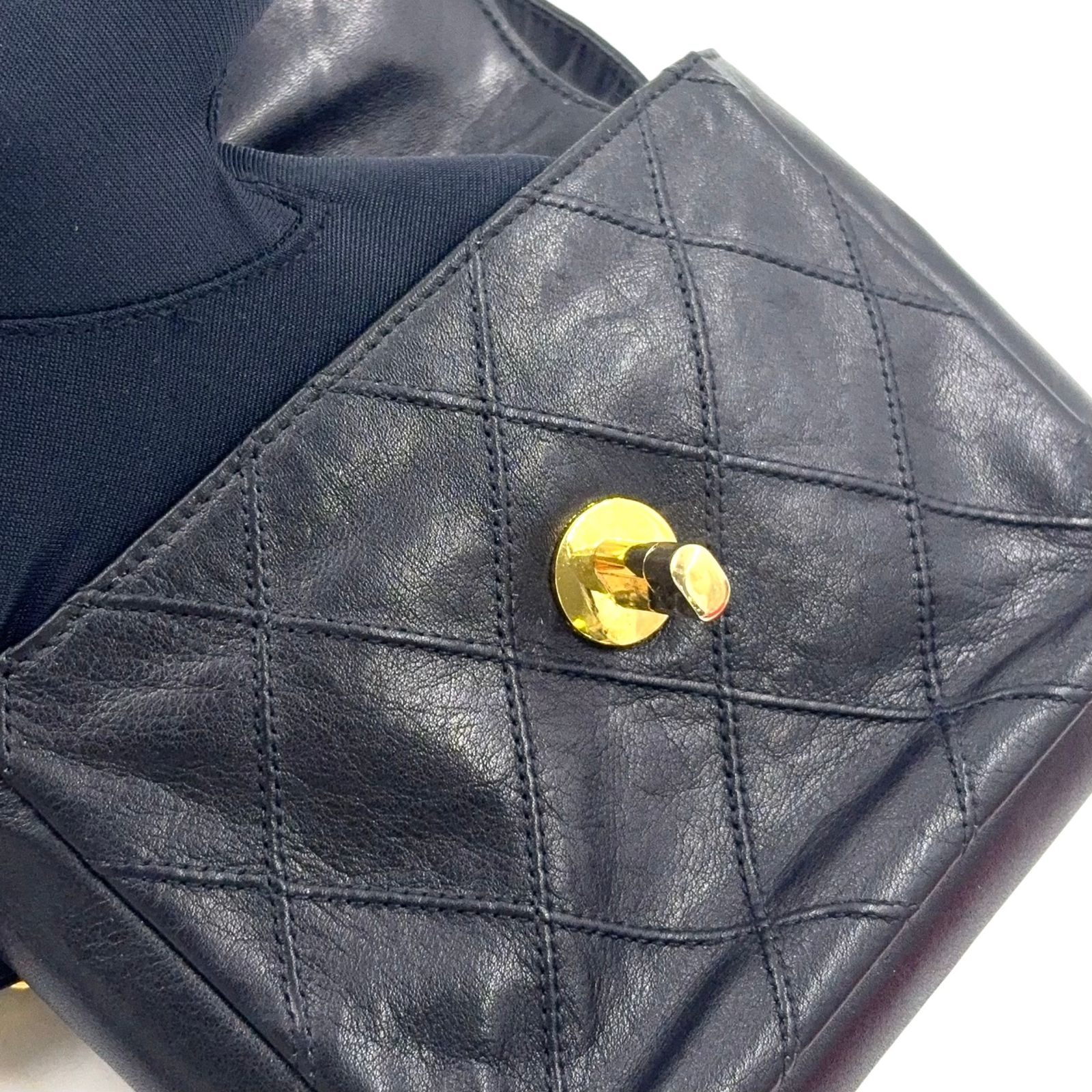 新着】CHANEL マトラッセ ターンロック ウエストポーチ ベルトバッグ