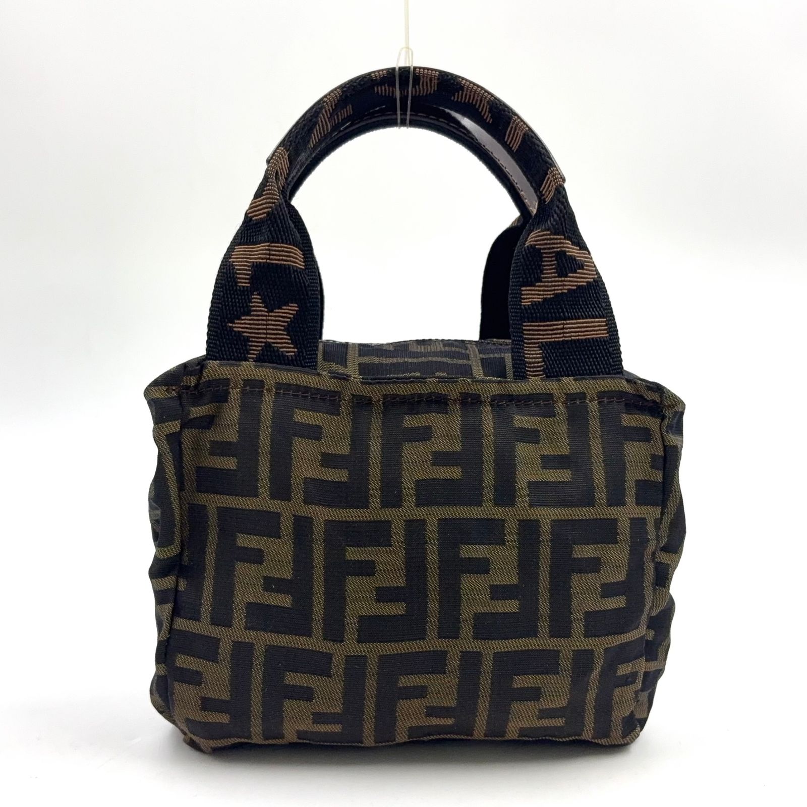 新着】FENDI ズッカ柄 レザー、ナイロンキャンバス カーキブラウン