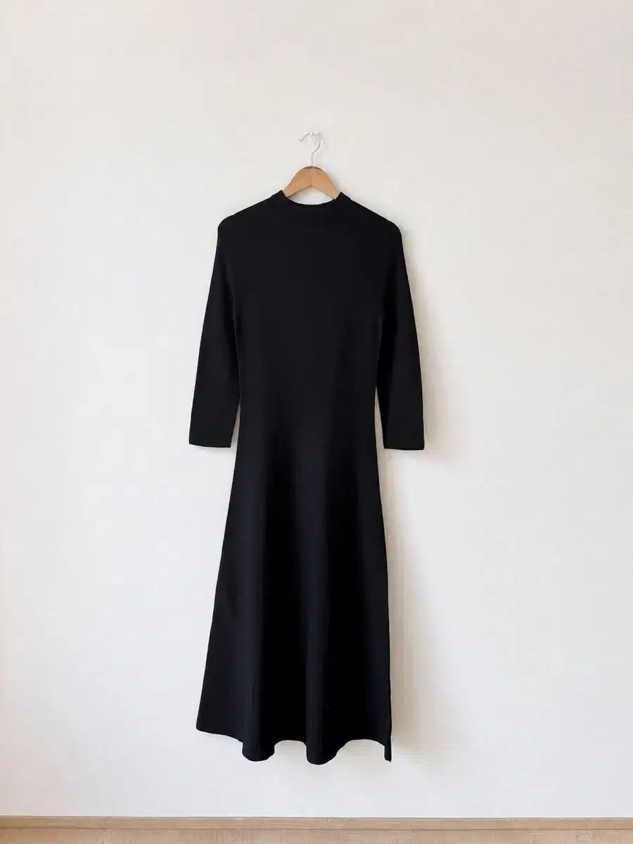 (新品) BLOSSOM H COMPANY ビスコース ブラック ロング ONE PIECE