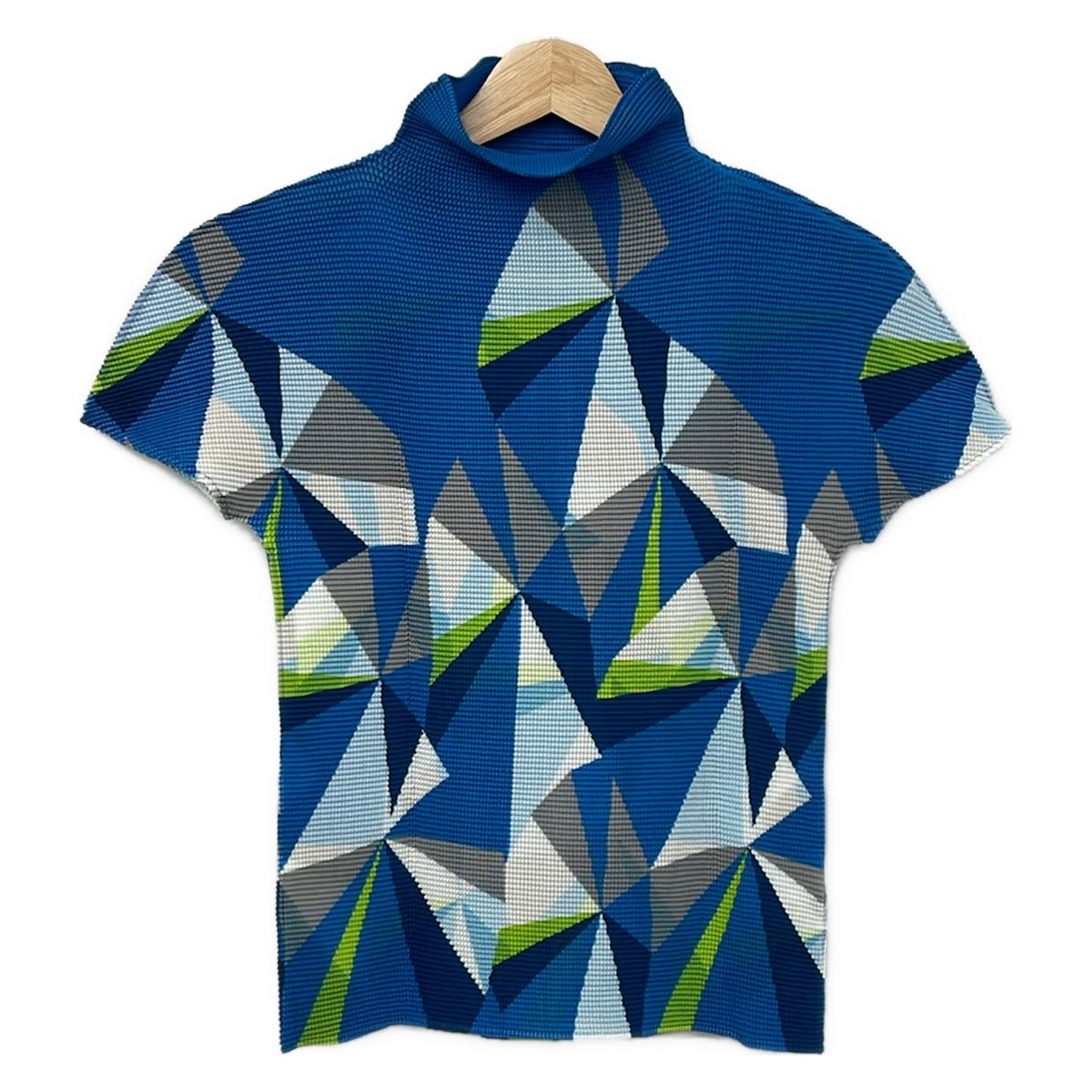 me ISSEY MIYAKE(ミー/イッセイミヤケ) 半袖カットソー レディース美品 