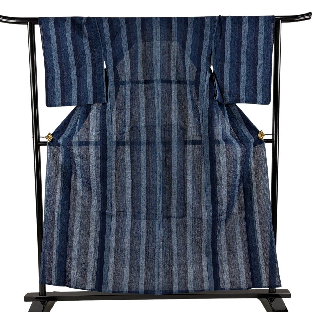 【美品】 紬 身丈157cm 裄丈63.5cm S 薄物 夏紬 バチ衿 縦縞 紺色 正絹 秀品 【中古】