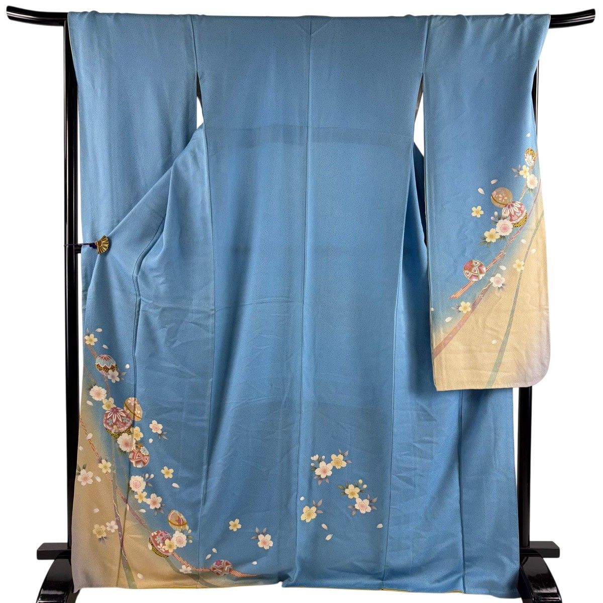 振袖 身丈170cm 裄丈68cm L 袷 手鞠 桜 金彩 ぼかし 水色 正絹 秀品 【中古】