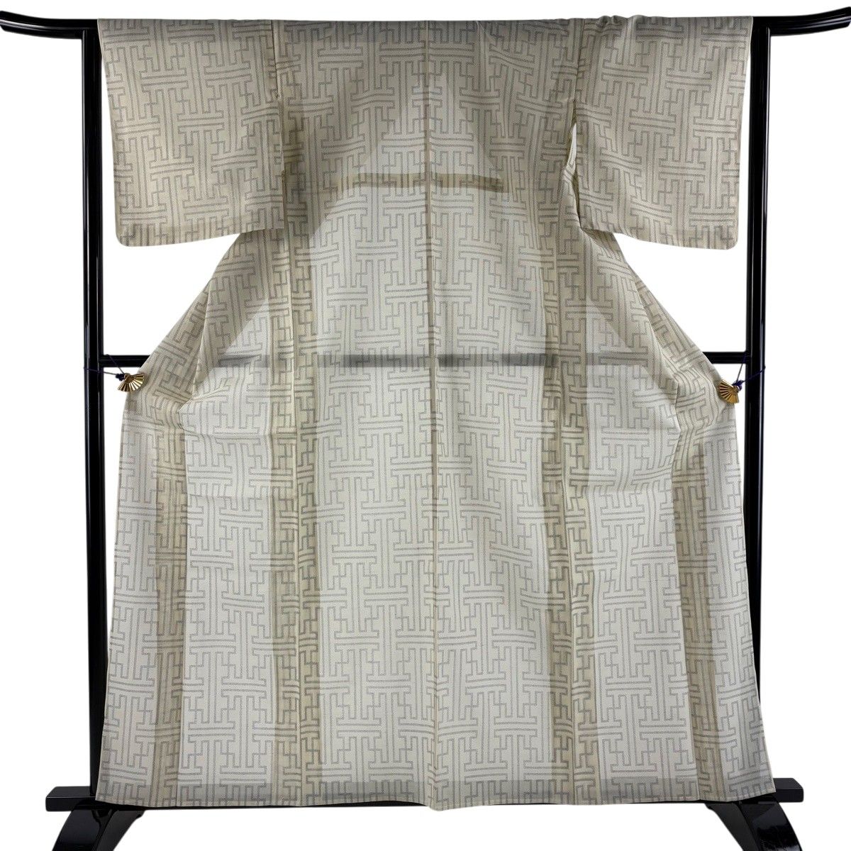 【美品】 紬 身丈161cm 裄丈64cm M 薄物 夏紬 幾何学 クリーム 正絹 秀品 【中古】