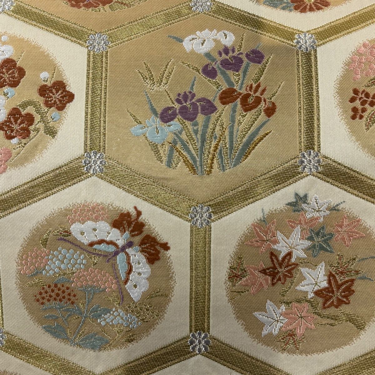 美品】 袋帯 秀品 亀甲 草花 金銀糸 箔 ベージュ 六通 正絹 【中古
