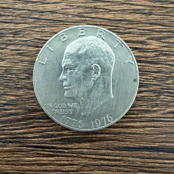 アイゼンハワー 1ドル硬貨 ONE DOLLAR アメリカ 外国コイン 古銭