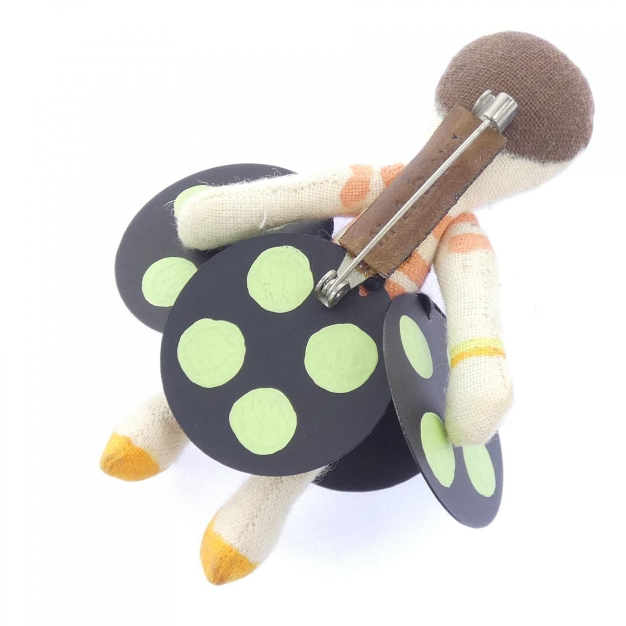 マルニ MARNI パペット ブローチ ブローチ - メルカリ