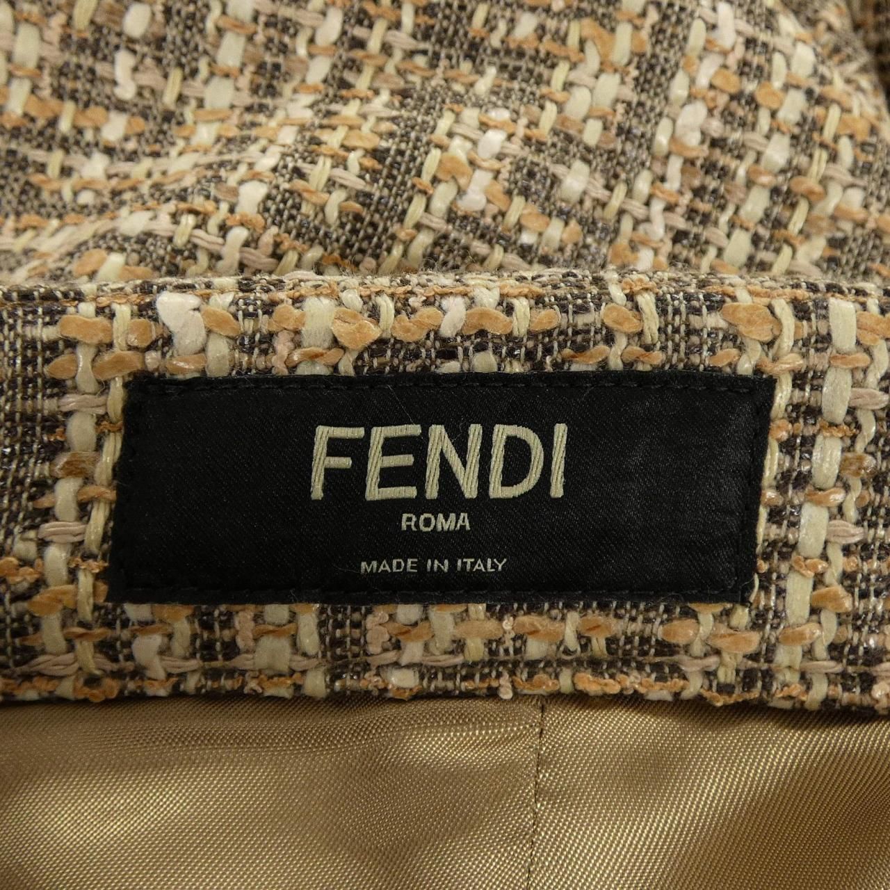 フェンディ FENDI FB0978 AR5U ショートパンツ - メルカリ