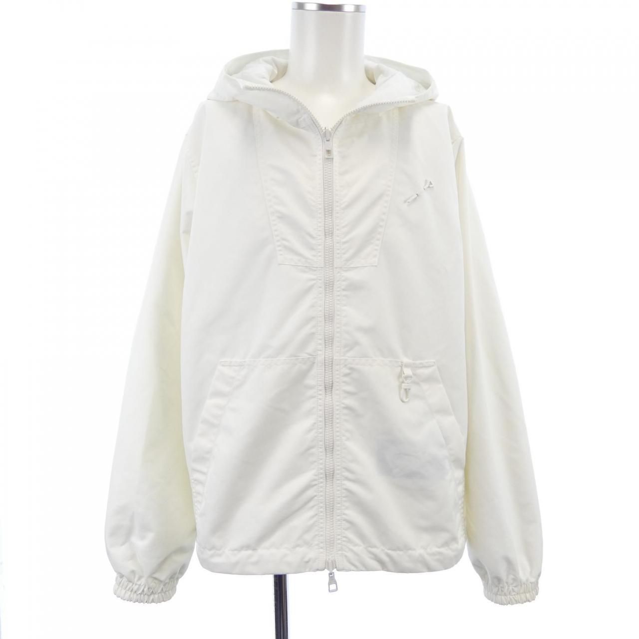 ルイヴィトン LOUIS VUITTON モノグラムリバーシブルナイロンウインドブレーカー HLB46WMO6 ジャケット 120,300円