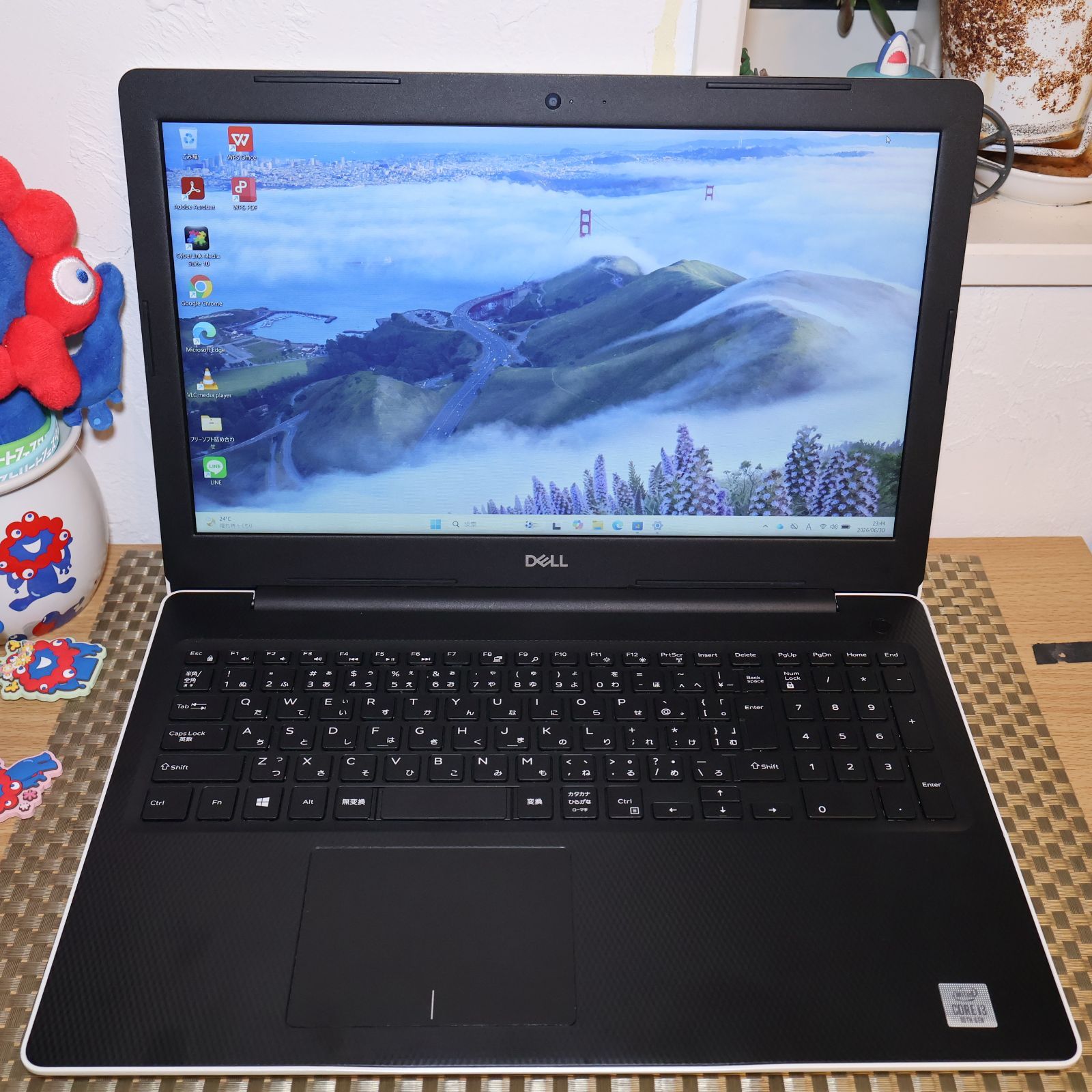 Win11対応 DELL Inspiron 10世代i3/8G/SSD FHD - メルカリ