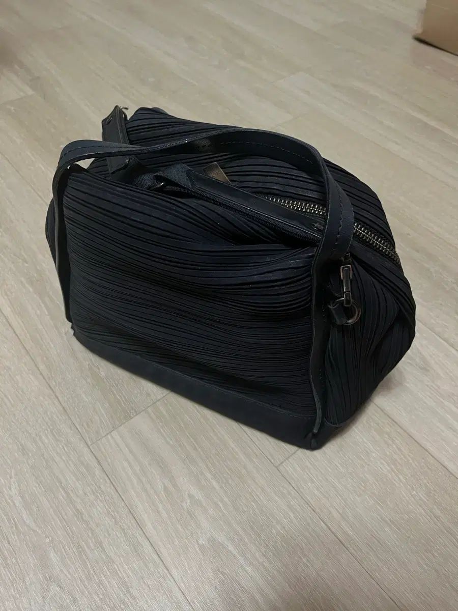 ISSEYMIYAKE プリーツプリーズ 2way ショルダーバッグ