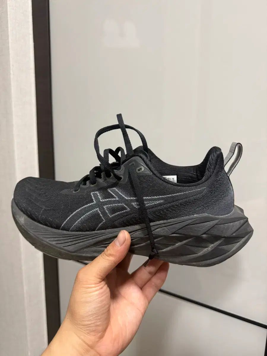 アシックス NOVANLAST 4 252 5 出品