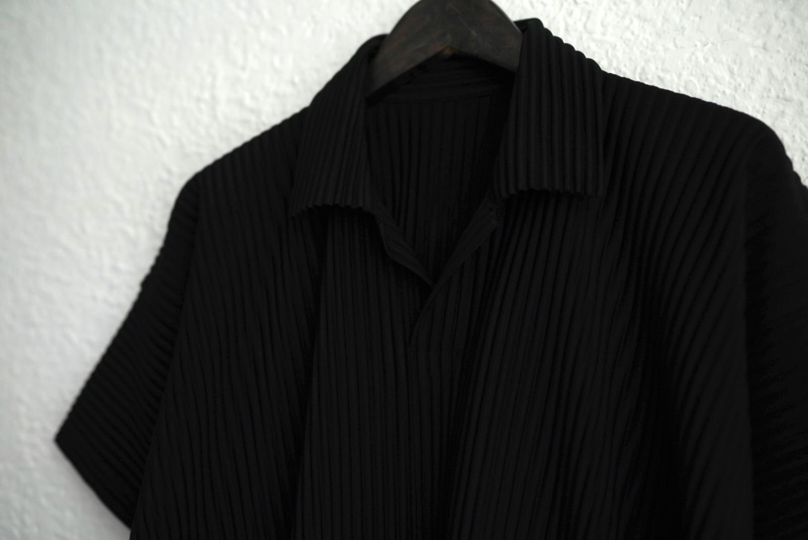 BASICS プリーツポロシャツ / ISSEY MIYAKE HOMME PLISSE(イッセイ