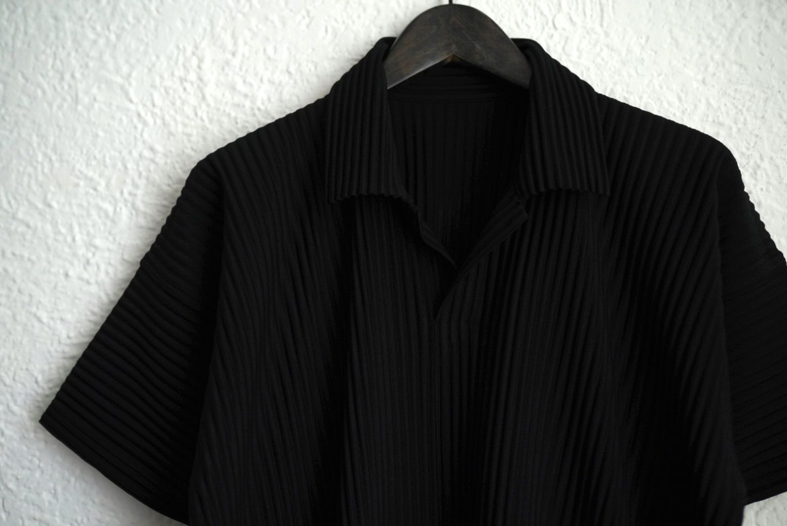 BASICS プリーツポロシャツ / ISSEY MIYAKE HOMME PLISSE(イッセイ